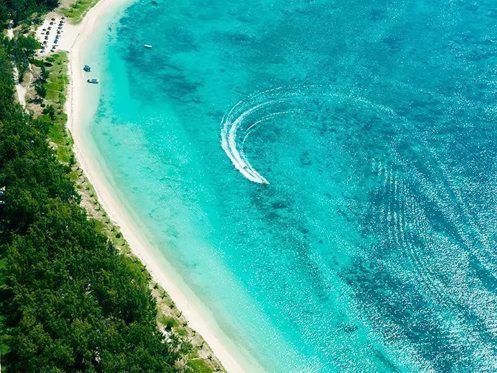 Lemurer på Madagaskar & badeferie på Mauritius