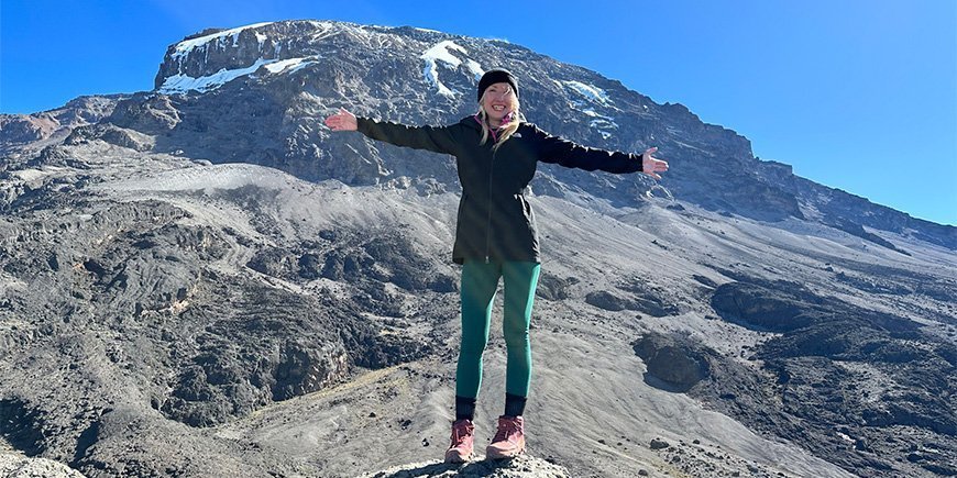 Kvinde på Kilimanjaro