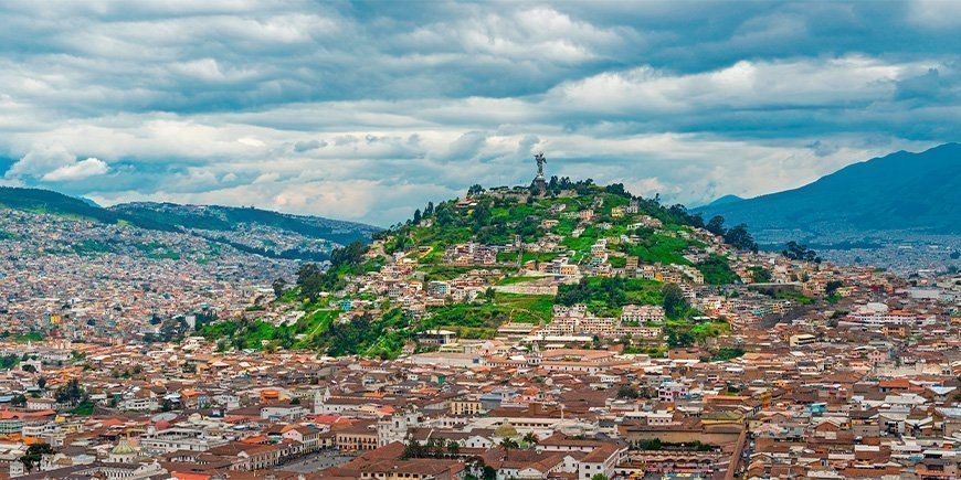 Skyline av Quito, hovedstaden i Ecuador.