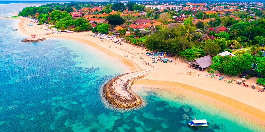 Oversikt over Sanur-stranden på Bali